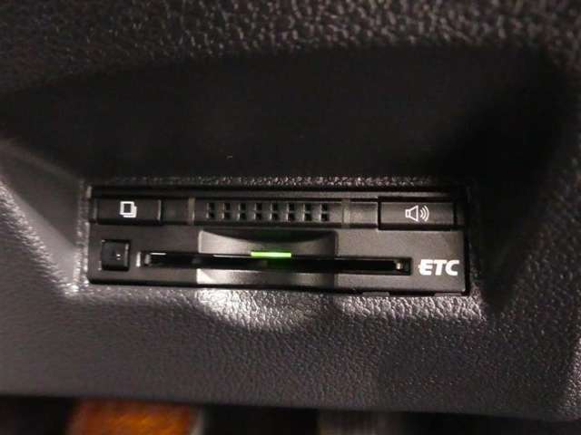 ★ETC付きなので料金所渋滞も解消！小銭を探す手間も省け、落ち着いてスムーズに通行する事が出来ます。今や必需品の一つとなった装備ですね♪