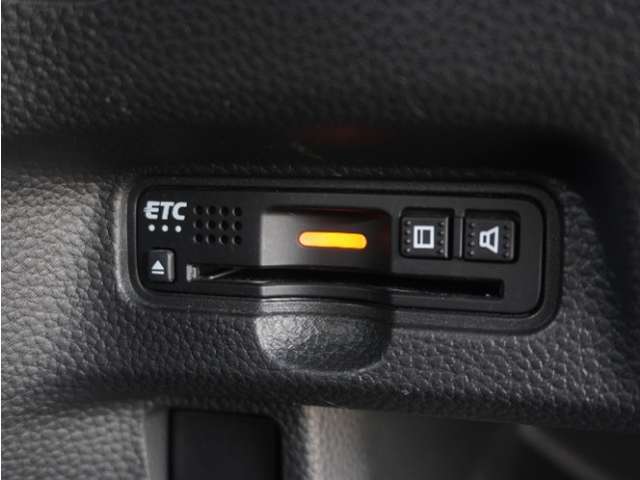 今や必需品の◆ETC車載器　装備車◆　有料道路を利用する際にスムースに通過でき、わずらわしい料金支払いから開放されます！