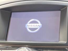 【メーカー純正ナビ】インテリアに溶け込むスタイリッシュな「専用設計」メーカーナビを装備♪視認性や操作性など基本性能にも優れ、より上質なカーライフをお楽しみいただけます。
