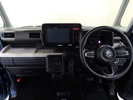 【メーター廻り】シンプルで飽きないデザイン、運転中も視界の邪魔にならない構造になっているので運転に支障もありません♪