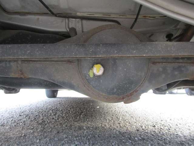 法定点検は当店にて請負います。費用は支払総額とは別に必要となります。詳細、金額はお問い合わせください