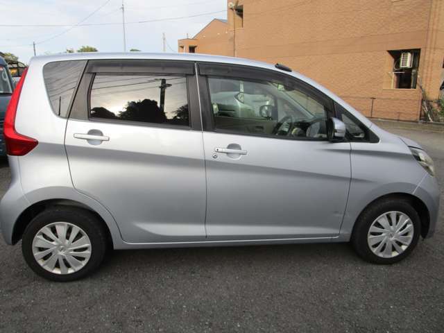 全車オイル交換無料にてやらせて頂いております。営業時間、AM10時からPM18時まで年中無休で、営業しております。是非何かご質問等ありましたら、お気軽にお問合せ下さい。社員一同心よりおまちしております