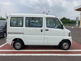 新車・中古車・サービス工場一体型店舗です。中古車はもちろん、ダイハツの新車も販売しておりますので是非一度ご来店下さい！