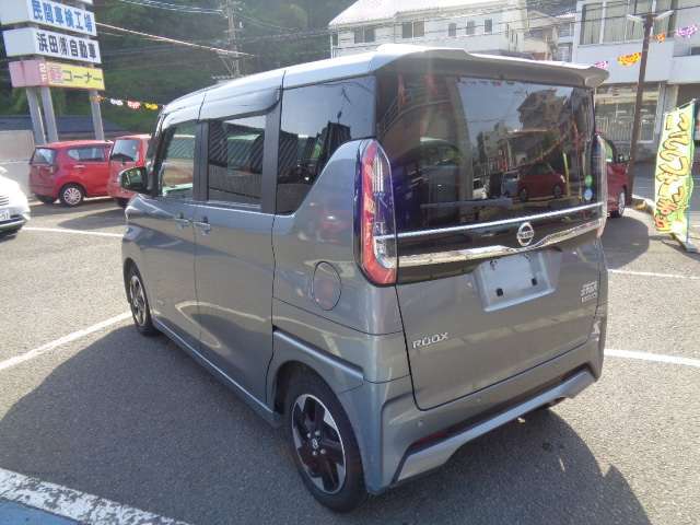 衝突軽減ブレーキ　左パワースライドドア　アラウンドビューモニター　ナビ　TV