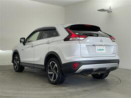 ・ステアリングヒーター・電動パーキングブレーキ・ブレーキホールド・ステアリングリモコン・純正18インチアルミホイール・フロアマット・コーダーセンサー・ドアバイザー