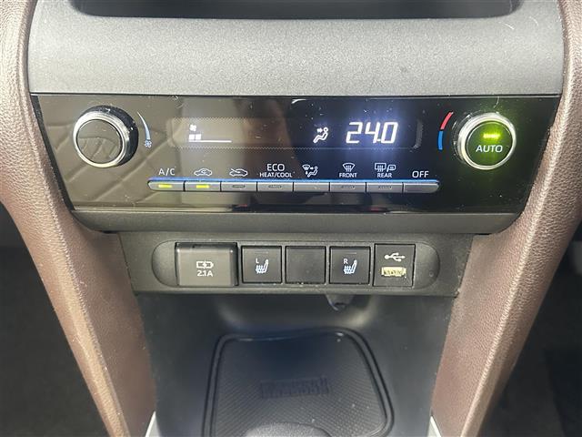 【運転席操作部】快適なドライブを楽しむための機能が装備されています！運転席から触れるので、使いやすいです！除菌プランいれていただくと、さらに清潔で安心していただけます！
