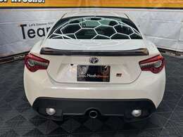 ナビゲーション・オーディオ・ETC取付、交換など各種オプション承ります。　詳しくはスタッフにお尋ねください。