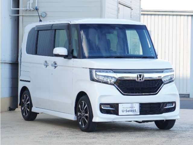 ホンダカーズ認定中古車では、厳しいHonda認定基準をクリアした厳選されたHonda認定中古車のみ、取り扱っております。「ご購入前の安心」「納車後の信頼」を車両と一緒に提供しております。