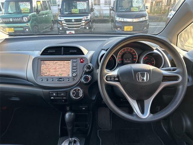 車を運転する際には運転席の存在は欠かせません。なのでしっかりとチェックしたいポイントですね。