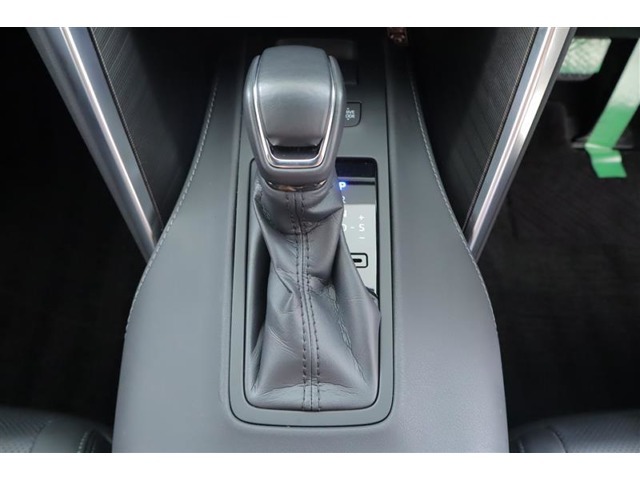 MTモード付。発進時やシフトチェンジ時もストレスなくマニュアル運転を楽しめます♪