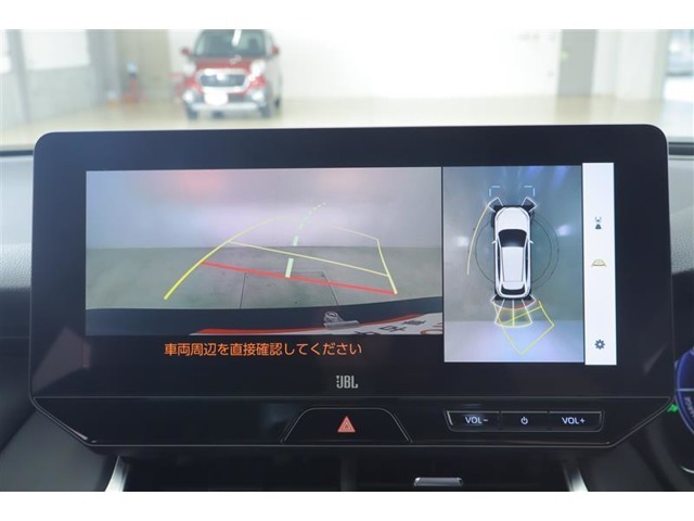 パノラミックビューモニター付きです♪直接確認が出来ないところも映像で確認が出来て安全です！