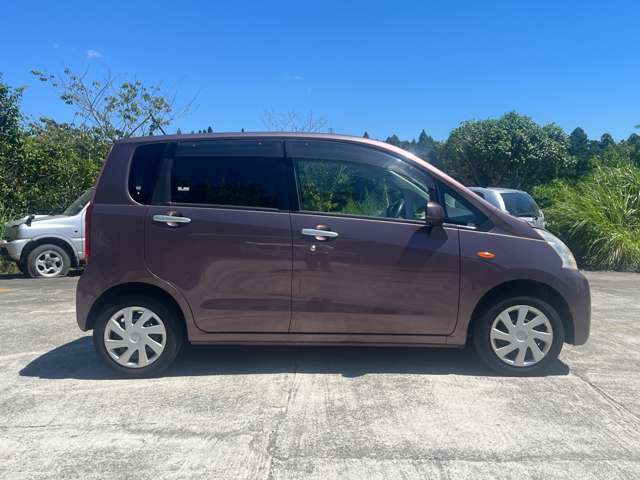 この度は当店のお車をご覧いただきまして誠にありがとうございます。車検や整備等も承っておりますのでお気軽にお問い合わせください。ご来店希望の方はお電話にてご予約の上お越しください。