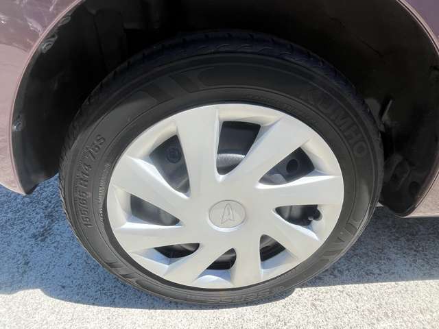この度は当店のお車をご覧いただきまして誠にありがとうございます。車検や整備等も承っておりますのでお気軽にお問い合わせください。ご来店希望の方はお電話にてご予約の上お越しください。