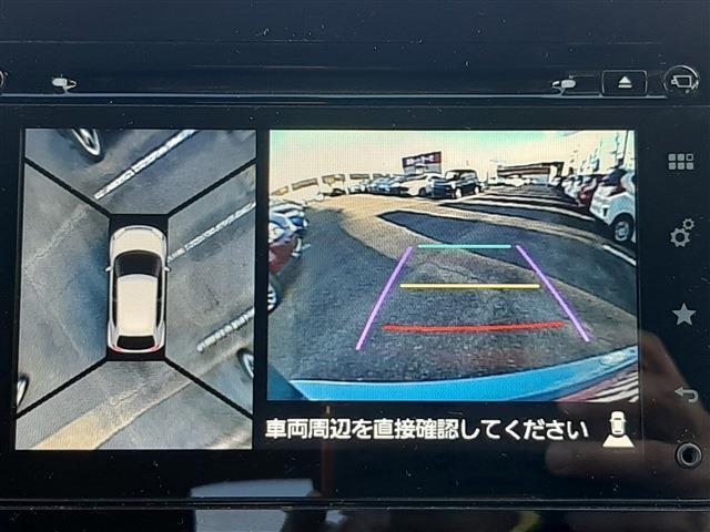 ■　装備3　■　全方位モニター：真上から見たような全周囲カメラで苦手な車庫入れも安心です！