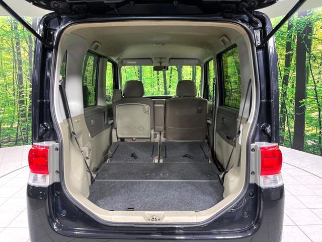 普段のお買い物や通勤、送迎等に十分な荷室スペースを確保しております。セカンドシートを倒すと、大きな荷物の積載も可能です♪