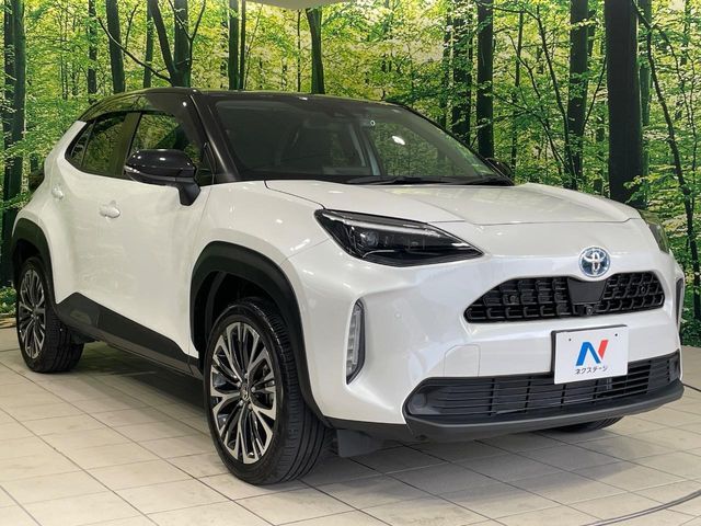 大好評のボディコーティング「弾スプラッシュコート」もご納車までに施工可能。通常のガラスコートと異なる、耐久年数6年の無機質ガラスコーティングが、ボディをキレイな状態に保ってくれます。