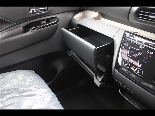 アベカツ自動車はご購入後のメンテナンスも充実しております☆車検・鈑金塗装・自動車の任意保険・レッカーサービスなど車のすべてをサポートできる体制になっております☆
