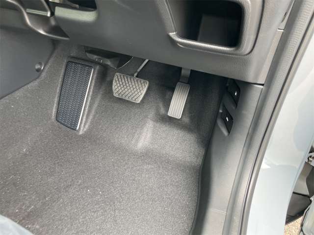 ご覧いただきありがとうございます♪気になったお車がありましたらお気軽にお電話をください！
