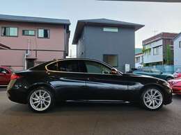 現在のローン金利は通常ローン3.95％または残価設定3.5％でご案内中です。ローンをご希望の際はお気軽にお申しつけ下さい。