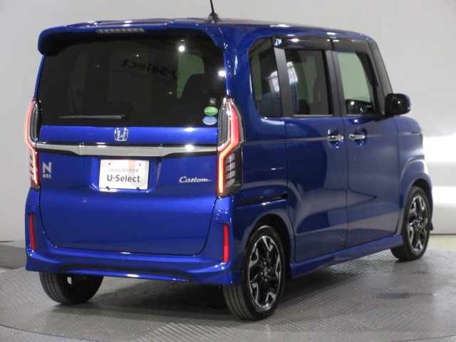 ボディクリーニング後、愛車をピカピカの状態へ保護するコーティング「ブライトパック」がおススメです！水垢がつきにくく、手入れがしやすくなりますよ！いつも愛車をきれいにしておきたい方におススメです。