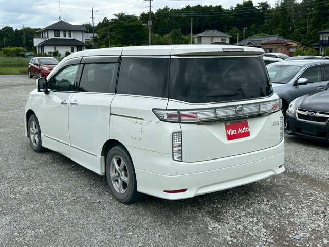 ローン実績500件以上！一括では難しくてもローンならどうですか？求めていた車のワンランク上の車でもローンで、月々の支払いが少なく出来れば手に入ります。