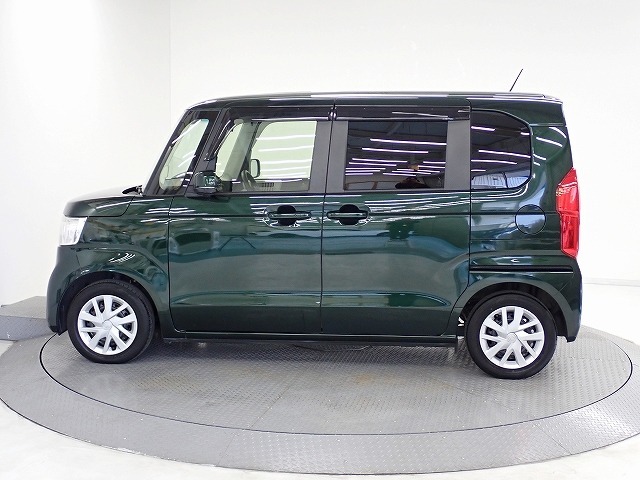 マン・マキシマム/メカ・ミニマム思想。人間のためのスペースは最大に、機械のためのスペースは最小限にして、クルマのスペース効率を高めようとする、Hondaのクルマづくりの基本的な考え方です！