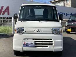 正面からの写真です　2WDの5MT車になりますのでしっかり走りますよ