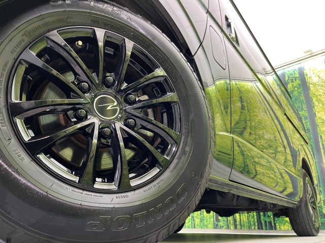 【15インチアルミホイール】外観にマッチしたアルミホイールを装着しております。各種アルミホイールや、スタッドレスタイヤも取扱いしております。是非ご相談ください♪