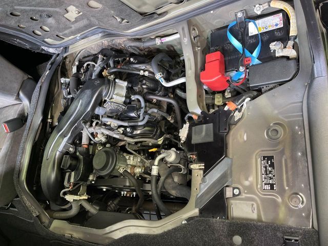 親切・丁寧な専門メカニックスタッフが応対！・車検・点検整備・事故等の修理などアフターサービスも安心。お車のカスタマイズもネクステージのサービススタッフまでご相談ください！