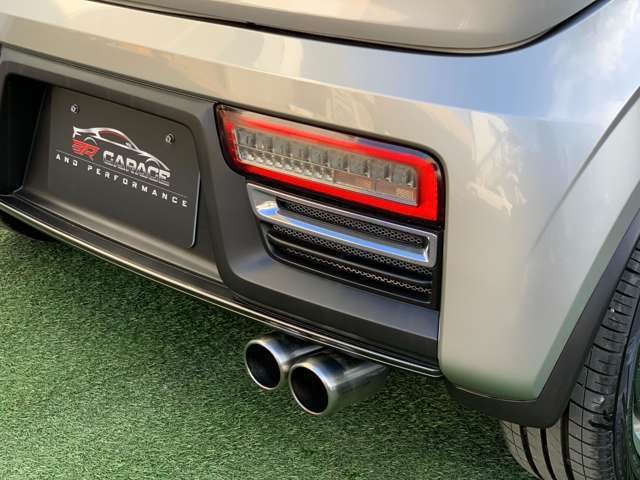 スタイリッシュな社外LEDテール♪