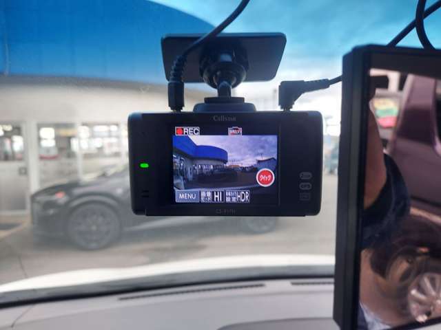 万が一の際も安心のドライブレコーダー装備！