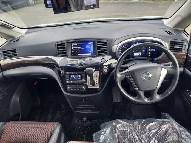 スッキリとしたインパネまわり！視界良好です★