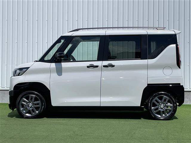お手持ちのPCまたはスマートフォンでビデオ通話にてお車をご紹介いたします。