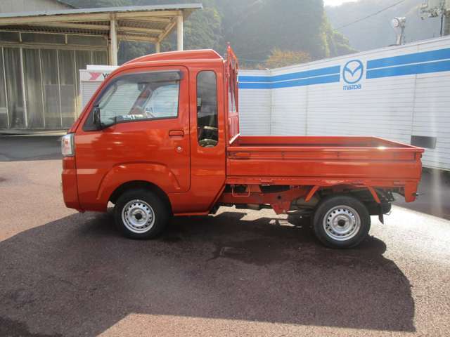 ご覧いただきありがとうございます。当店では、お客様のニーズに合わせ、普通車・軽自動車の新車や中古車はもちろん、バン、トラックの取り扱いもございます。是非最後までご覧ください。