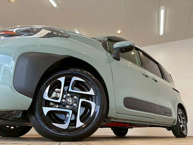 【純正15インチAW】装備です！また、当社では社外AWやスタッドレスタイヤの販売も行っております！！