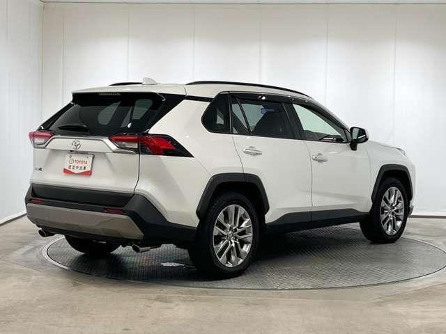 車両を直接ご覧になりたい方は、お気軽にネッツトヨタ福井までお問い合わせください。