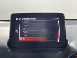 【フルセグ】地上デジタルテレビ放送サービスをハイビジョン画質で視聴したり、データ放送を受信したりすることができます。