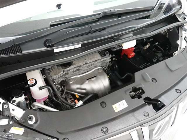 エンジンルームも綺麗に清掃済です。