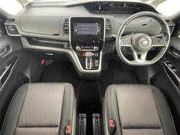 【インパネ全体】全方位で視界が広く、高い目線で運転もしやすいです！