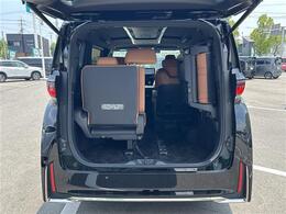 ガリバーグループでは主要メーカー、主要車種をお取り扱いしております。全国約460店舗の在庫の中からお客様にピッタリの一台をご提案します。