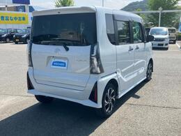 全国に店舗を展開しているのでどこでもお取り寄せが可能です！この車が気になるけど遠方だから・・・と諦める必要はありません！※別途陸送費が必要です。