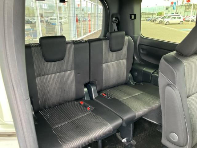 WECARSでは各商談席に大型モニターをご用意しております！見やすい大画面でゆったりと全国の在庫をご覧いただけます！是非ご来店お待ちしております！