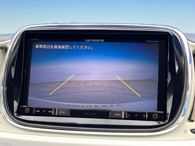 ●ガイドライン付きバックカメラ：不安な駐車もこれで安心！ガイドライン付きなので狭い箇所での駐車もラクラクです！