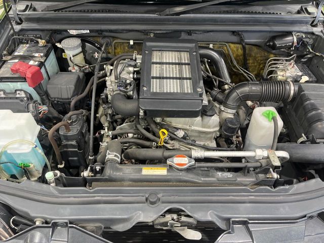 親切・丁寧な専門メカニックスタッフが応対！・車検・点検整備・事故等の修理などアフターサービスも安心。お車のカスタマイズもネクステージのサービススタッフまでご相談ください！