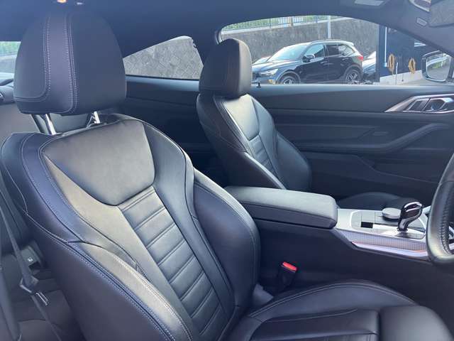 将来的な不具合等のトラブルを避ける為、修復歴・事故歴のある車は展示しておりません＾＾