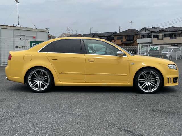 【コンディションチェック】スポーツカー選びをするうえでもっとも大事にしたいコンディションチェック。GTガレージでは併設工場にて全車事前コンディションチェックを実施。診断結果をもとにご案内いたします。
