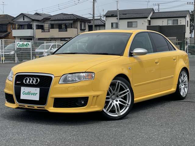【カーセンサー出品までの流れ】全国ガリバーグループ店での直接買取仕入車両を中心にGTガレージにストック。商品車の一部は出品前に整備士・検査員によるコンディションチェックを実施しています。