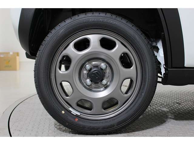 シートも綺麗に保ちたい！！という方には、シートコーティングがオススメ！ご納車前の施工をオススメしています！