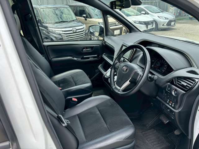 R3年式ヴォクシー入庫しました！現車確認の場合事前連絡頂ければ幸いです。