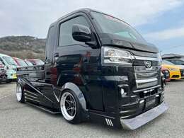 仕入れた車をそのまま販売するわけではございません。点検・整備はもちろん！内外装の業者じゃないと手が届かない箇所までしっかり磨き上げております！